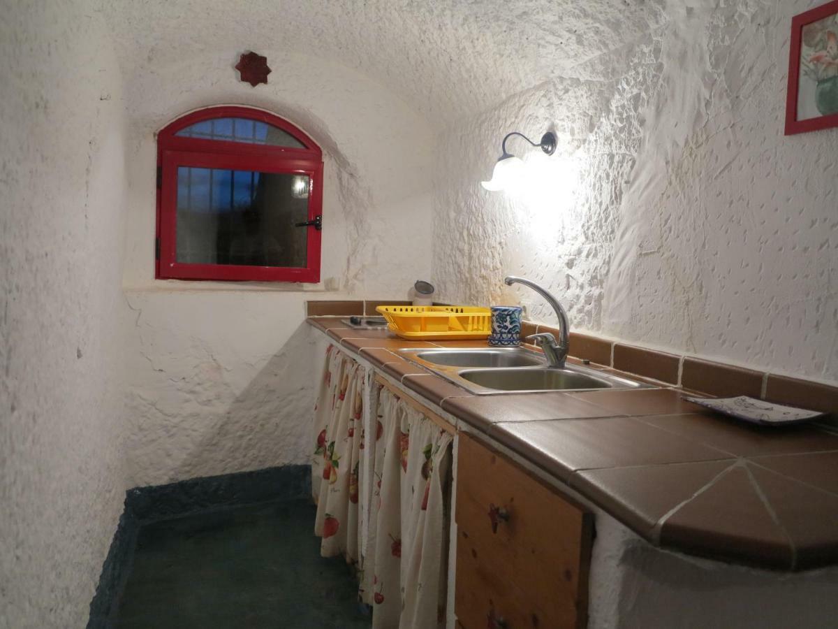 Casa Cueva Lopera Guest House Graena Exterior photo